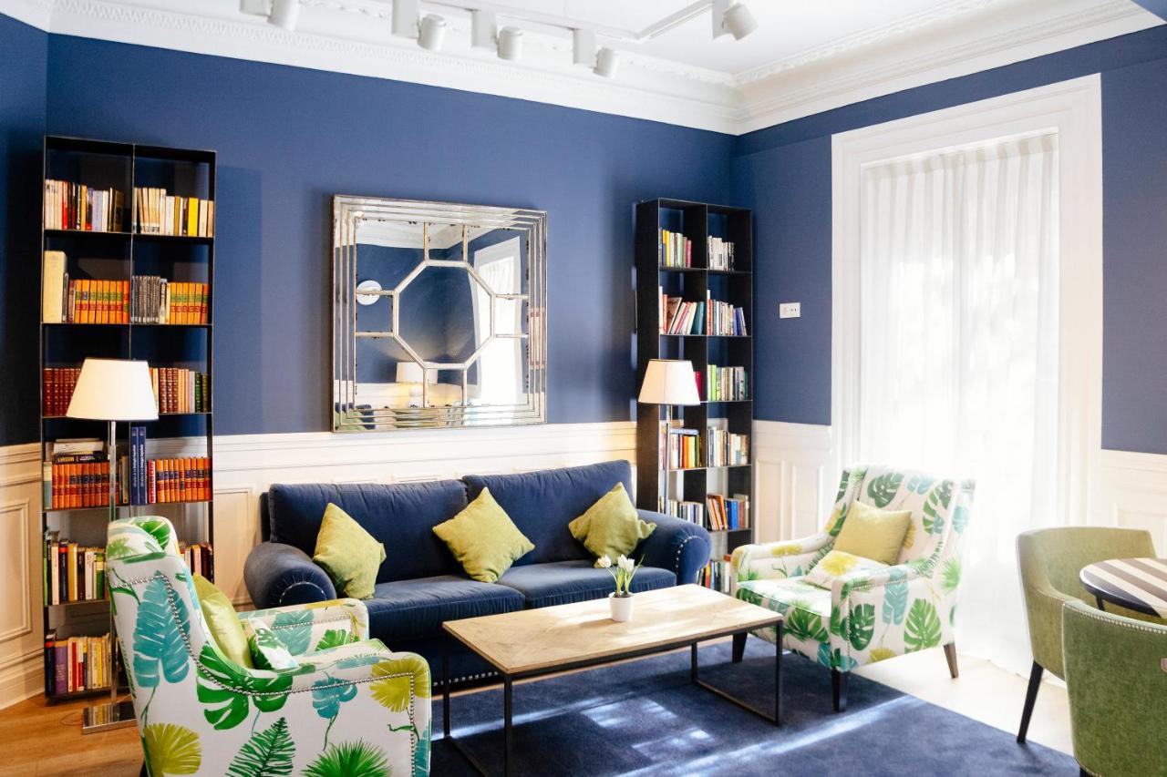 Petit Palace Lealtad Plaza Madrid Ngoại thất bức ảnh